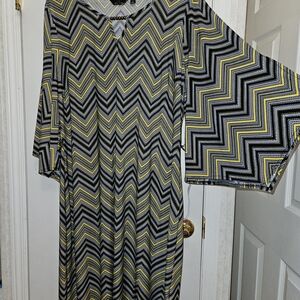 Mlle Gabrielle Black, Yellow, and White Zigzag Long Sleeve Dress